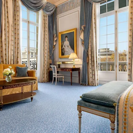 Shangri-la 5* Paříž