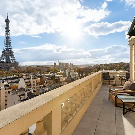 Hotel Shangri-la 5*
