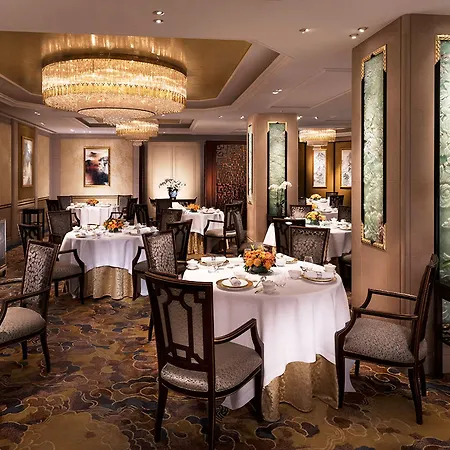 Shangri-la Hotel 5*