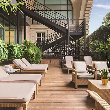 Hotel Shangri-la Paris