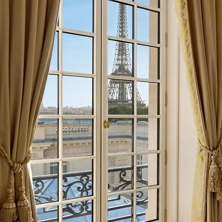 Shangri-la Hotel Paris