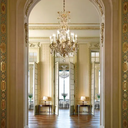 Shangri-la Paris