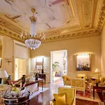 Shangri-la 5* Paryż