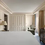 Shangri-la Hotel