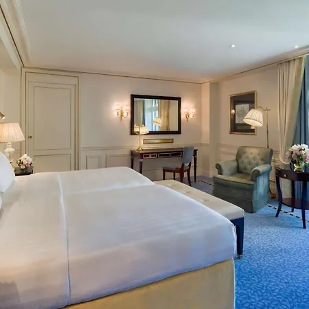 Shangri-la Paris