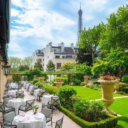Hotel Shangri-la 5*