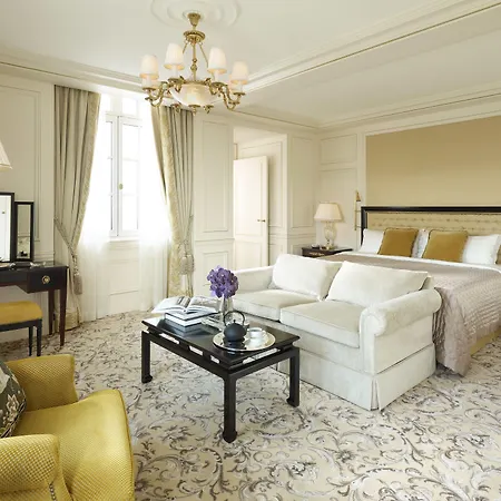 Hotel Shangri-la Paris