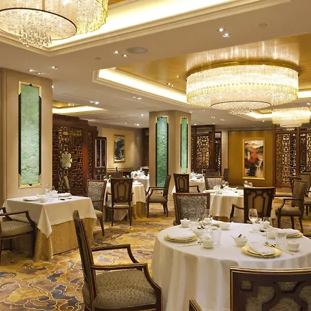 Hotel Shangri-la 5*