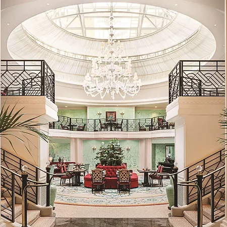 Hotel Shangri-la 5*