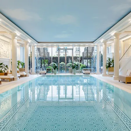 Shangri-la Hotel 5*