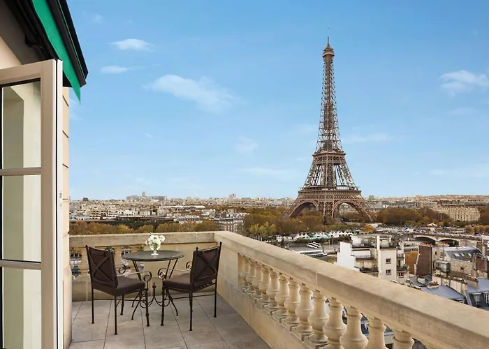 Shangri-la Hotel Paříž