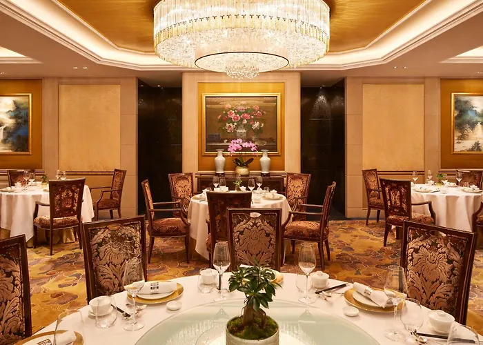 Shangri-la Hotel Paříž