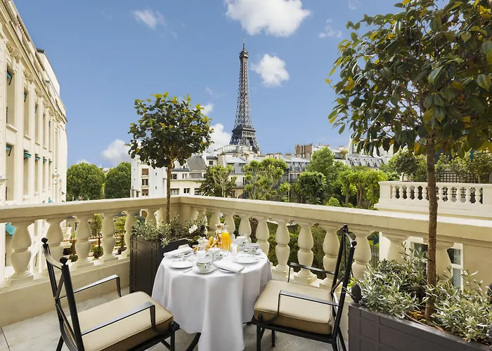 Hotel Shangri-la Paříž