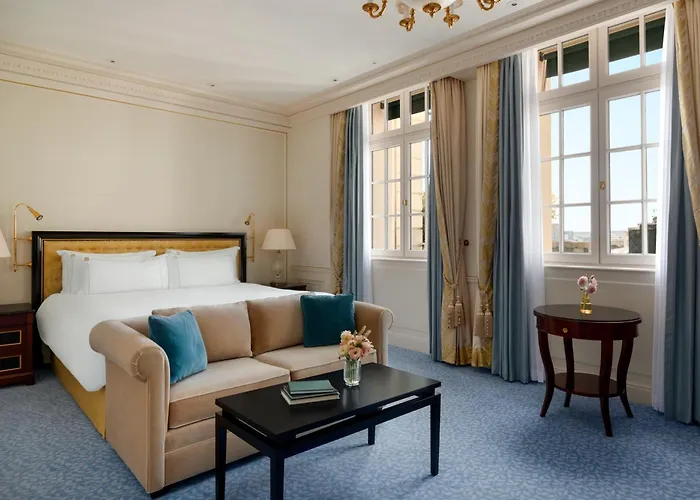 Hotel Shangri-la Paříž