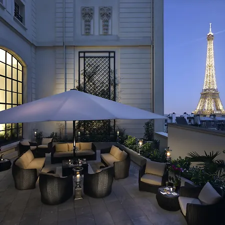 Shangri-la Hotel Paryż