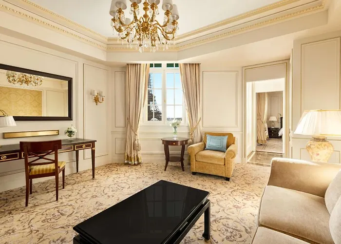 Shangri-la Paryż