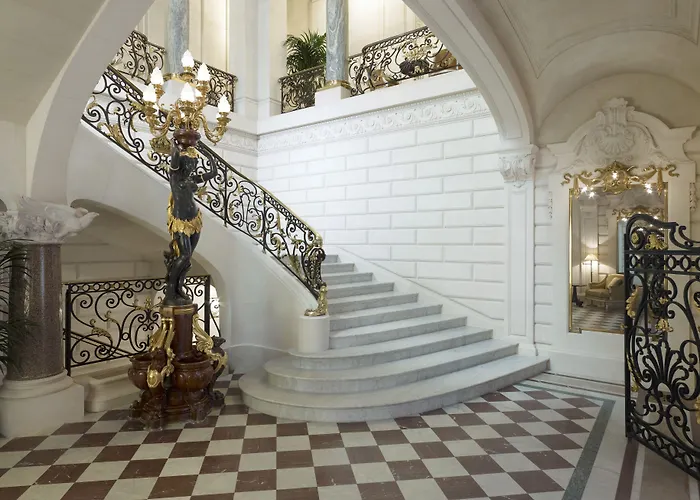 Shangri-la Paryż