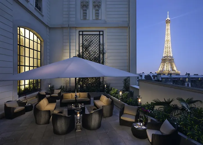 Shangri-la Hotel Paris